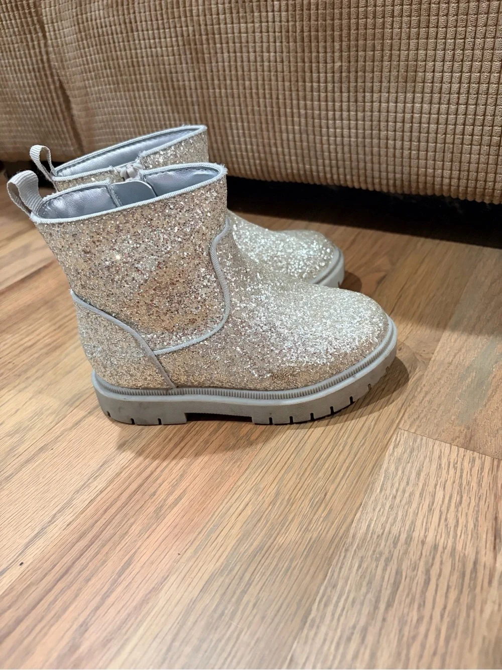 Cat & Jack little girl sparkly silver boots